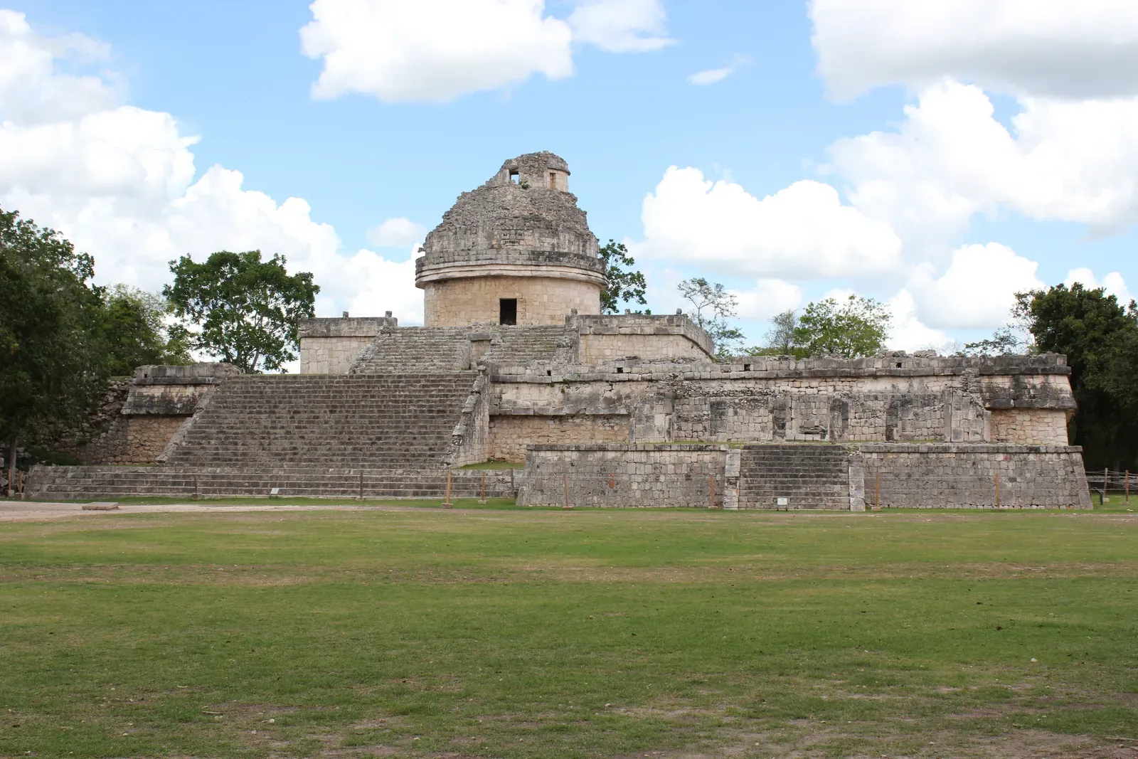 #3 - Caracol at Chichén Itzá, Mexico: A Maya Solar (and Venus) Observatory (Chichen Itza, the Observatory, CC BY 2.0)