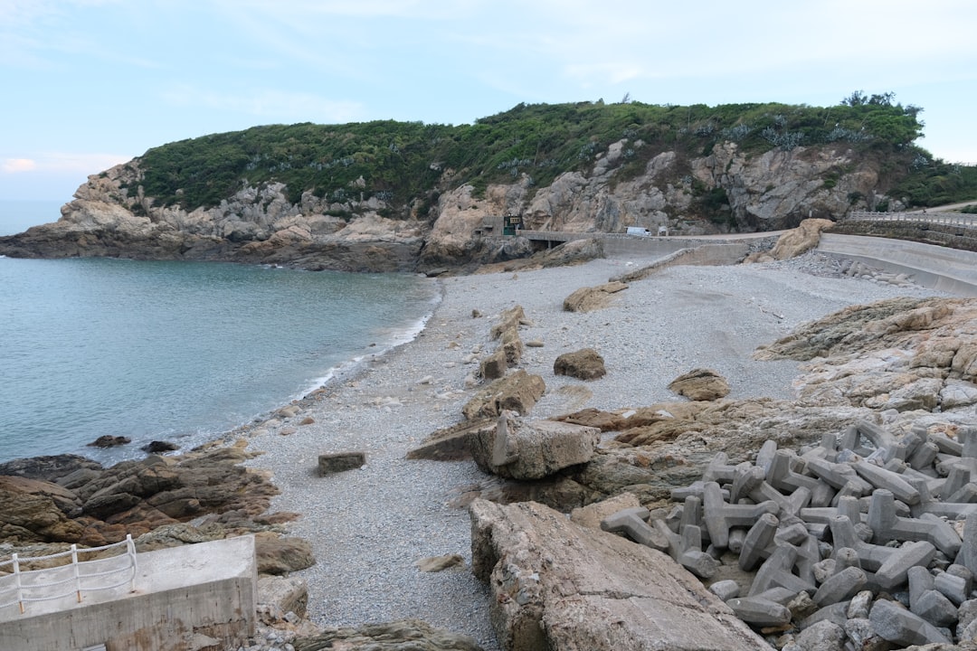 The Modern Echo of Ancient Collapses (Image Credits: Unsplash)