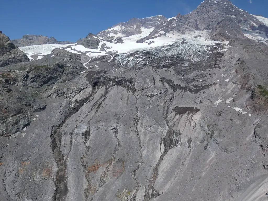 How debris flows form and why Rainier is especially prone to them (Mount Rainier NPS, Flickr, CC BY 2.0)
