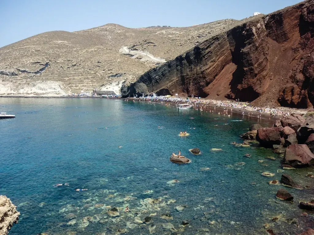Santorini, Tsunamis, And The Bronze Age Shockwave (Image Credits: Rawpixel)