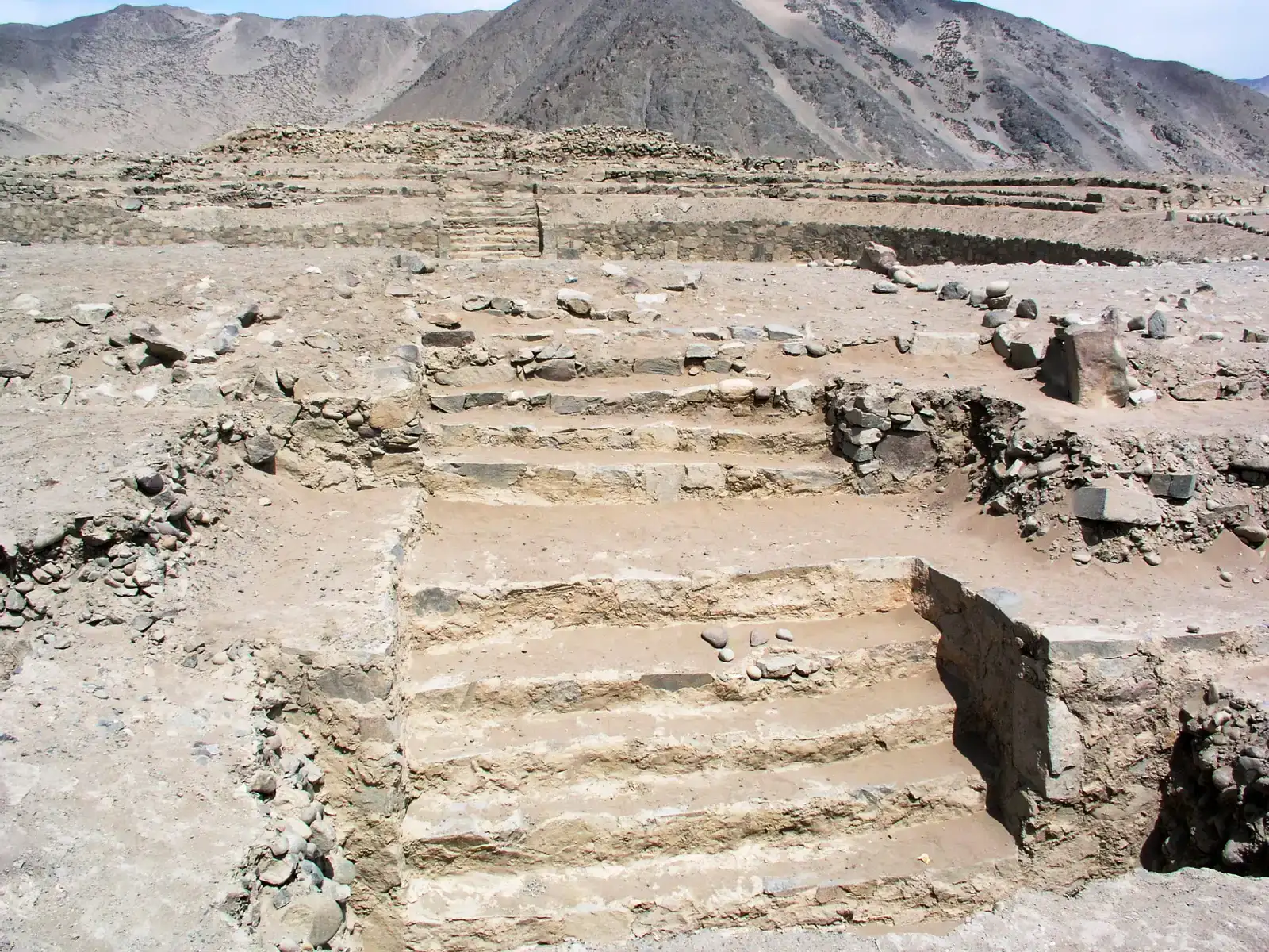 The Ancient Caral Civilization: The Peaceful City Hidden in Time (Image Credits: Wikimedia)