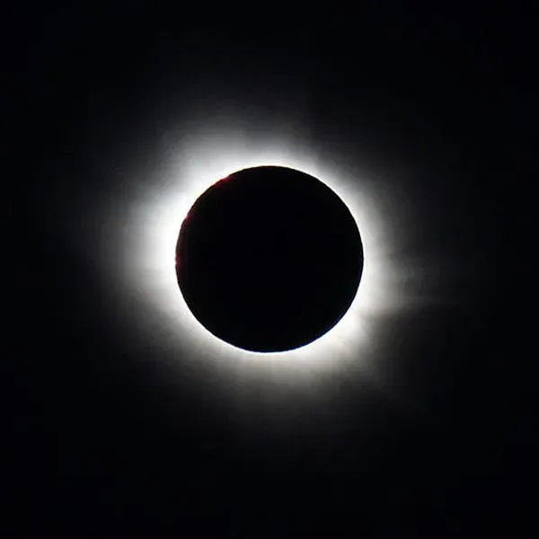 A Remarkable Geometric Coincidence Makes Solar Eclipses Possible (Total solar eclipse of March 20, 2015 by Damien Deltenre (licensed for free use)., CC BY 2.0)