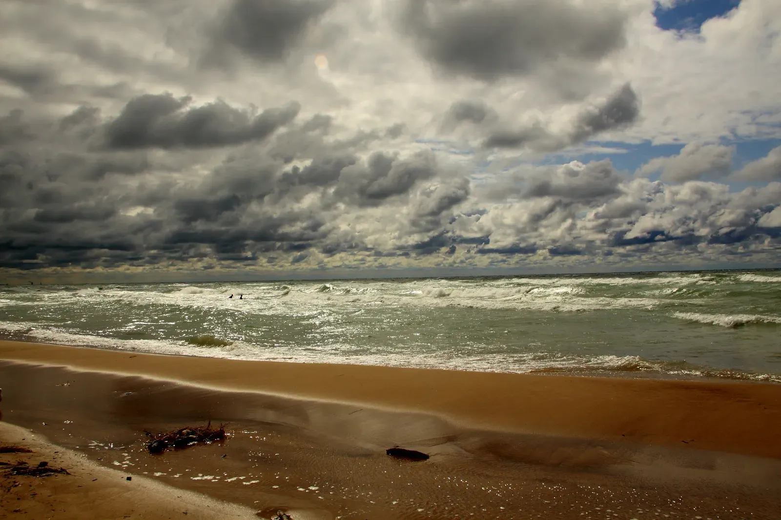 Lake Michigan Is America's Deadliest Lake (Image Credits: Wikimedia)