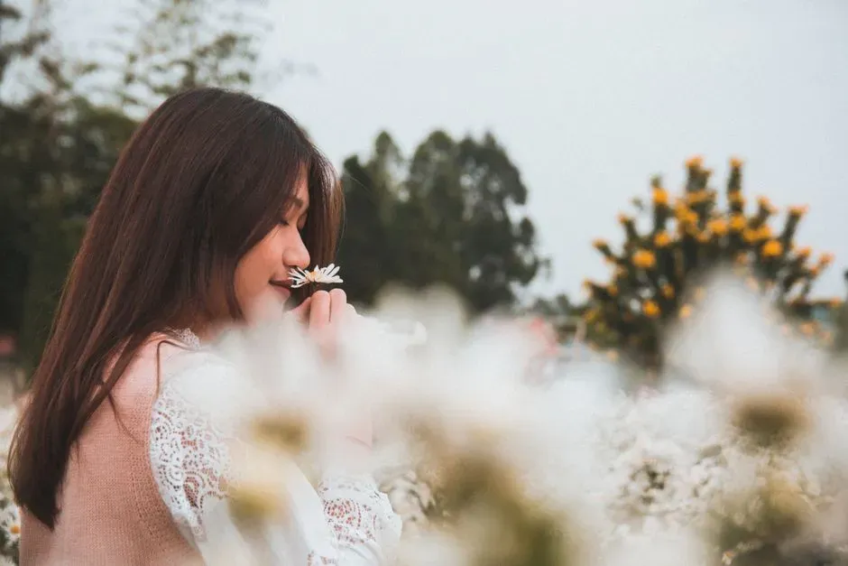 The Role Of The Amygdala: Turning Smells Into Emotional Flashbacks (Image Credits: Pexels)
