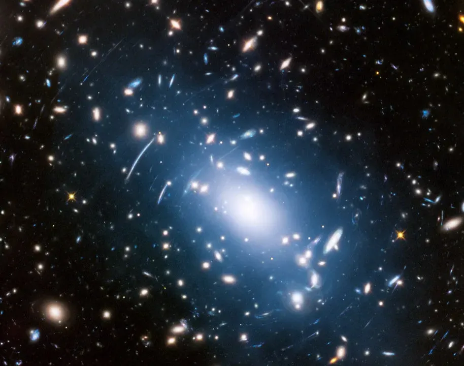 Dark Matter and Dark Energy: Gravity’s Biggest Red Flags (Image Credits: Flickr)