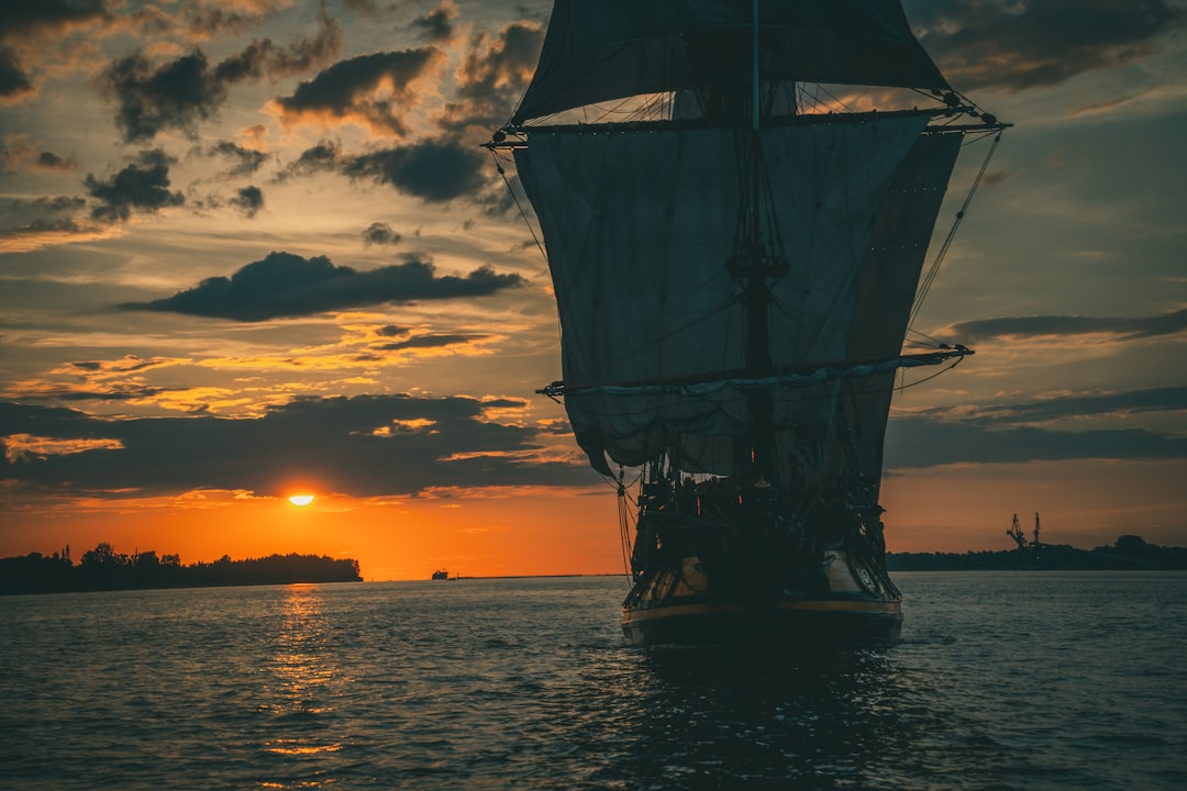 The Evidence Ancient Sailors Observed Daily (Image Credits: Unsplash)
