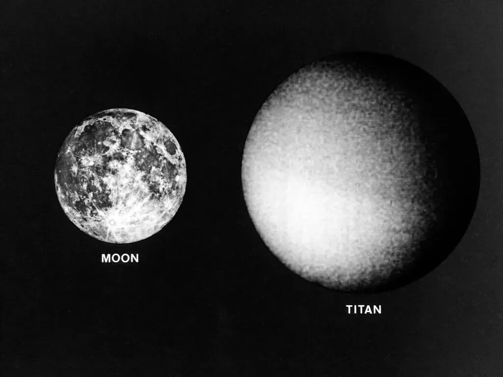 Titan: Methane Lakes and an Alien Kind of Chemistry (Lunar and Planetary Institute, Flickr, CC BY 2.0)