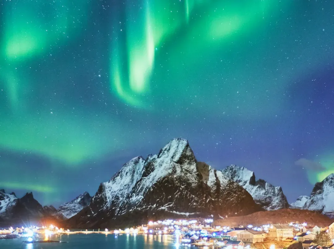 5. The Aurora Can Knock Out Power Grids and Mess With Technology (Image Credits: Unsplash)