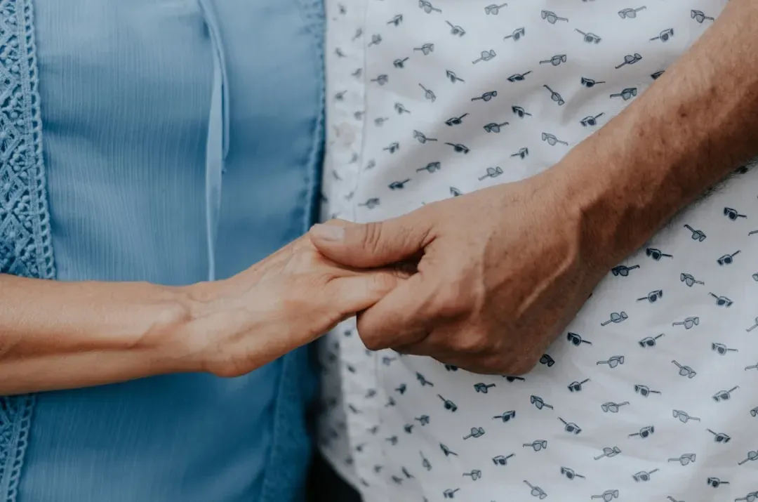 Deepening Relationships: Love, Regret, and the Urge to Say What Matters (Image Credits: Unsplash)