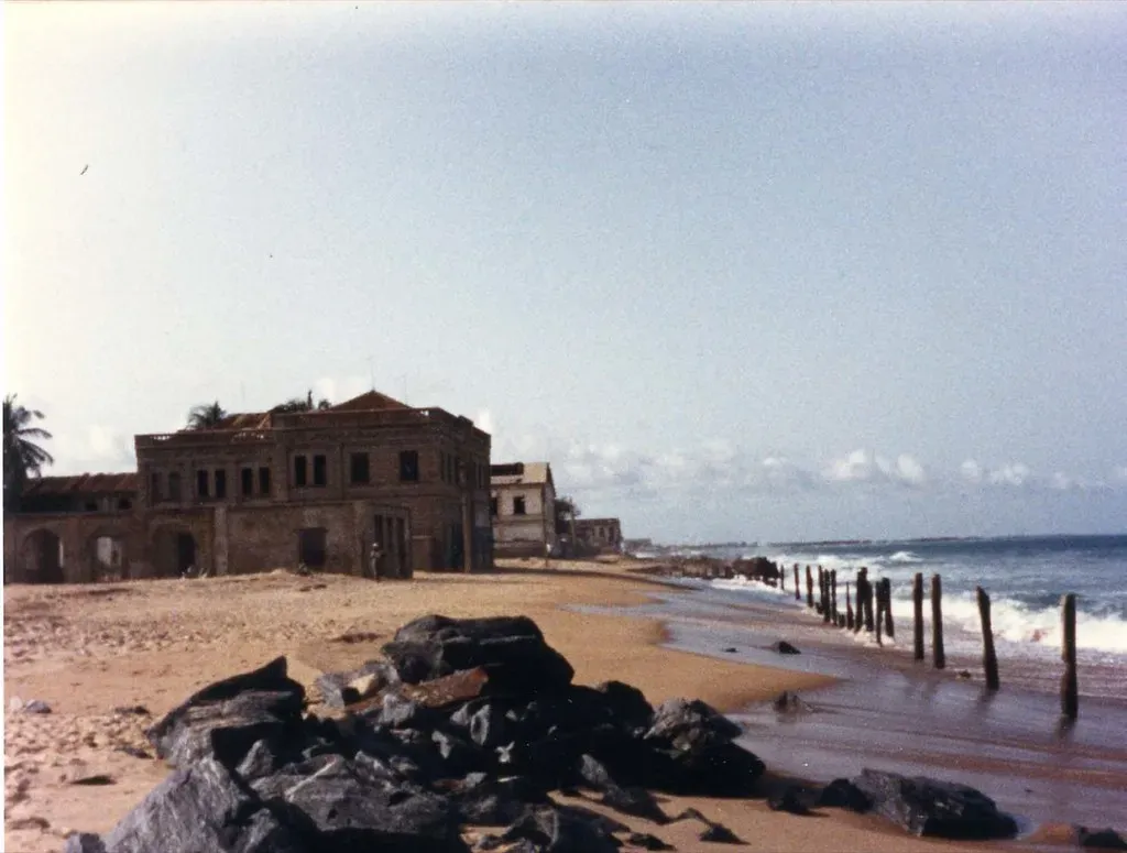 #5 Keta, Ghana β A West African Town Fighting the Atlanticβs Advance (bknittle, Flickr, CC BY-SA 2.0)