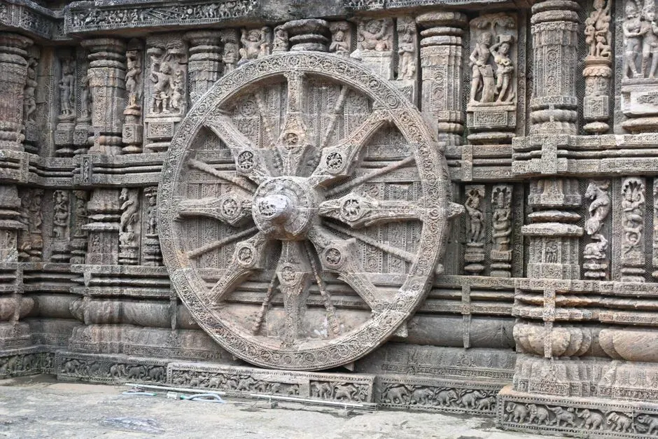 #9 - India's Wheeled Figures That Shouldn't Have Wheels Yet (Image Credits: Pexels)