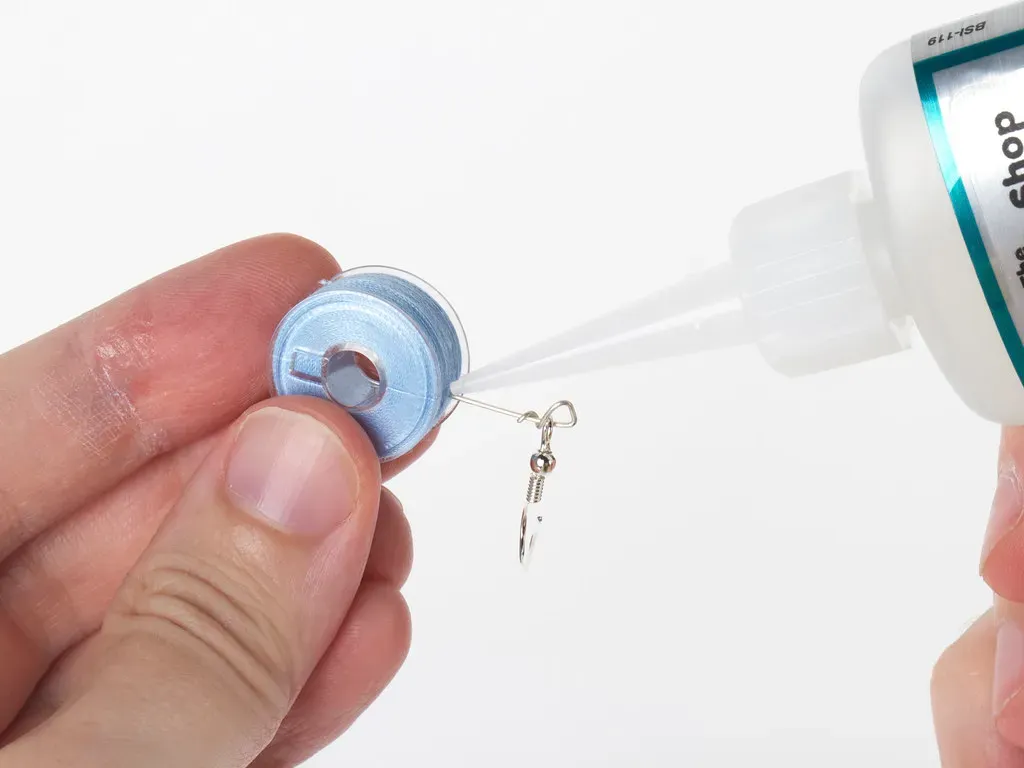 8. Super Glue: A Sticky Nuisance That Wouldn’t Wash Off (1lenore, Flickr, CC BY 2.0)