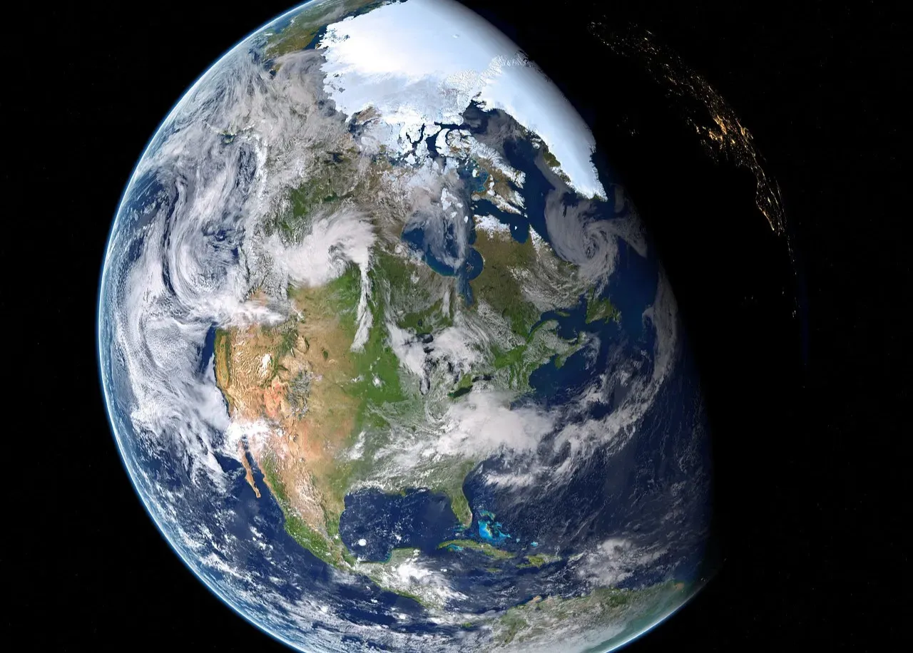 Heliocentrism: Moving Earth From the Center of the Universe (Image Credits: Pixabay)