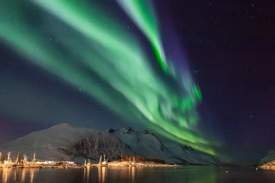 1. The Aurora Borealis and Aurora Australis: Earth's Greatest Light Show (Image Credits: Unsplash)