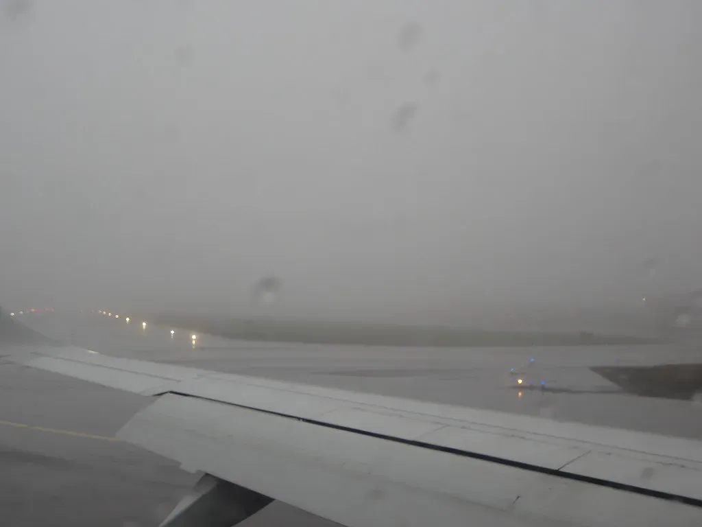 #6 - Fog Turns Taxiing Into the Most Dangerous Leg of the Flight (shankar s., Flickr, CC BY 2.0)