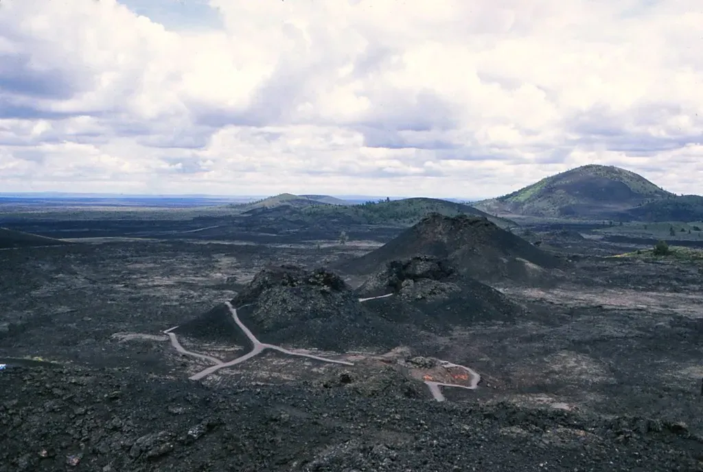 8. Craters of the Moon National Monument and Preserve, Idaho (Ladycliff, Flickr, CC BY 2.0)