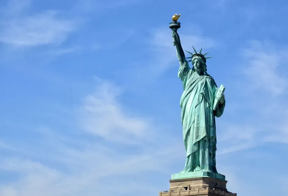 The Symbolism of a Locked Torch in a Changing America (Image Credits: Pexels)