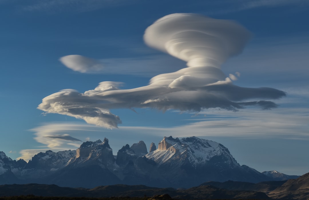 Lenticular Clouds: Nature's Flying Saucers (Image Credits: Unsplash)