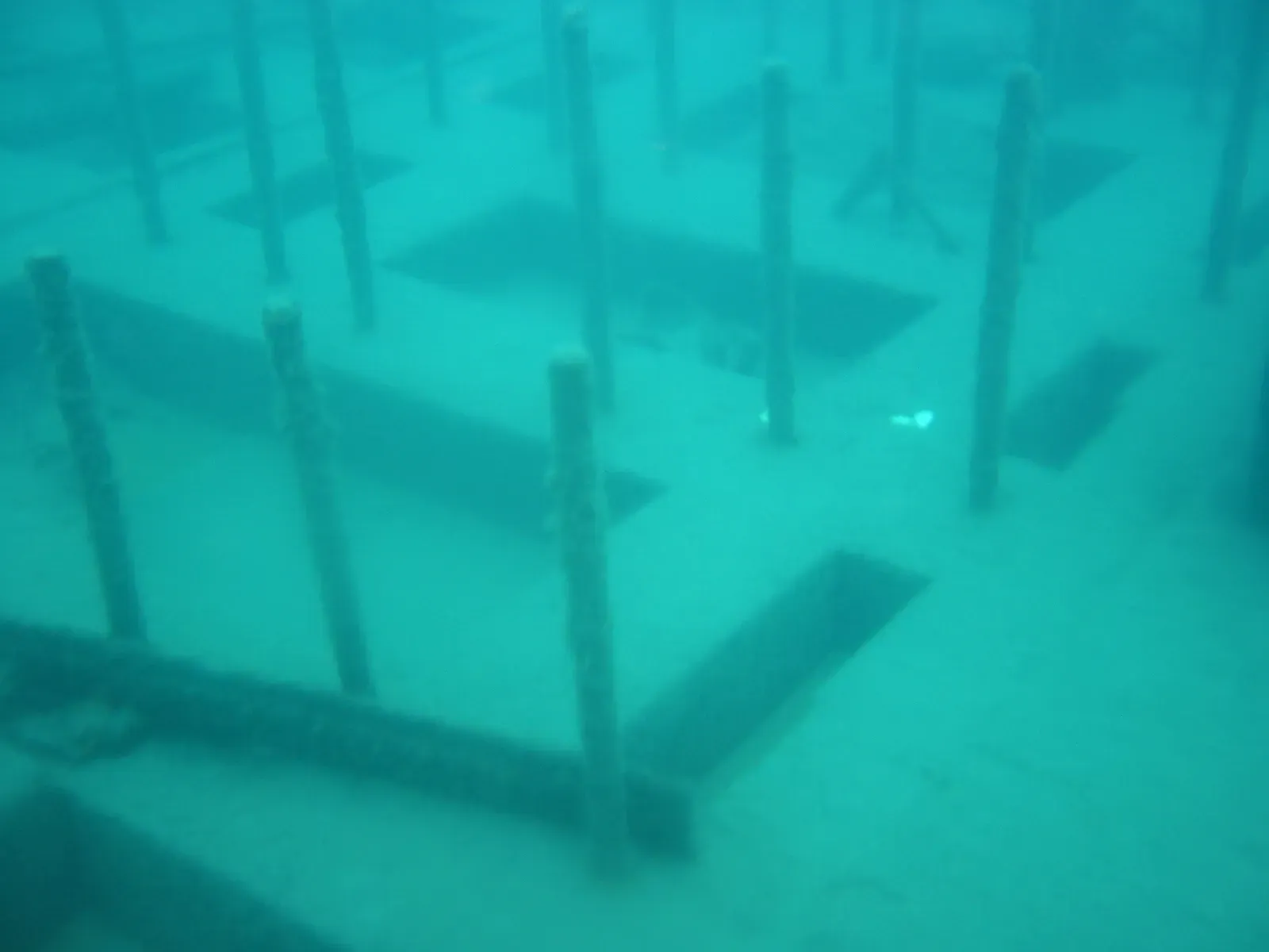 Why Decomposition Nearly Stops in Lake Superior’s Depths (By Elkman, CC BY-SA 3.0)