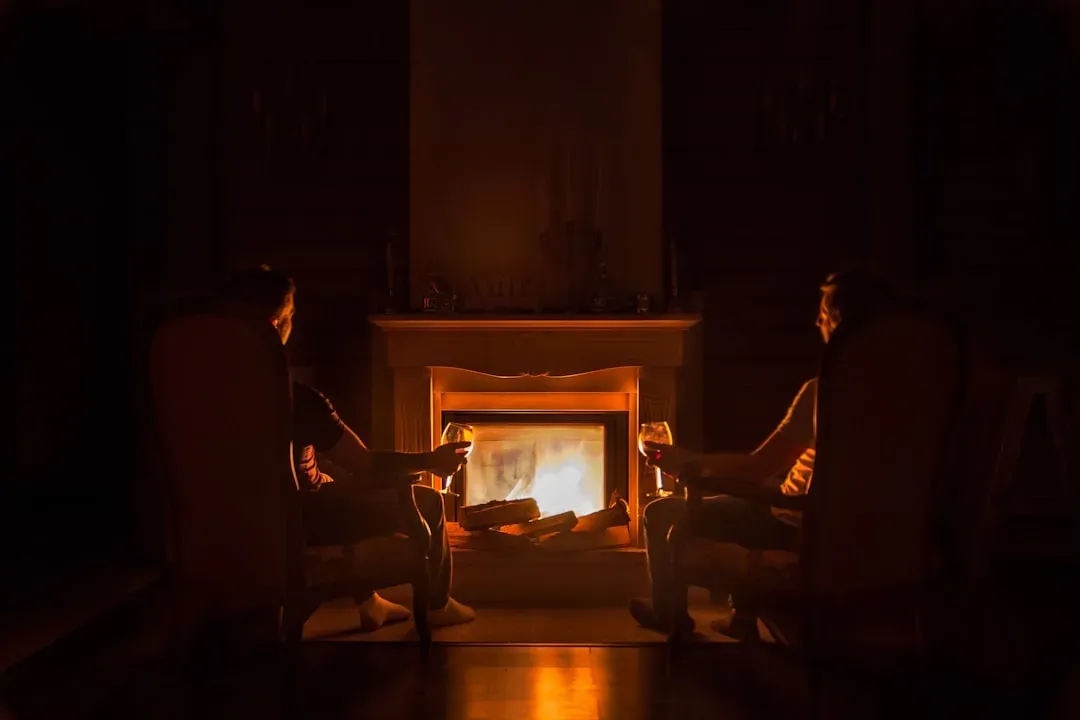 Firelight and the “Rest and Digest” Response (Image Credits: Unsplash)