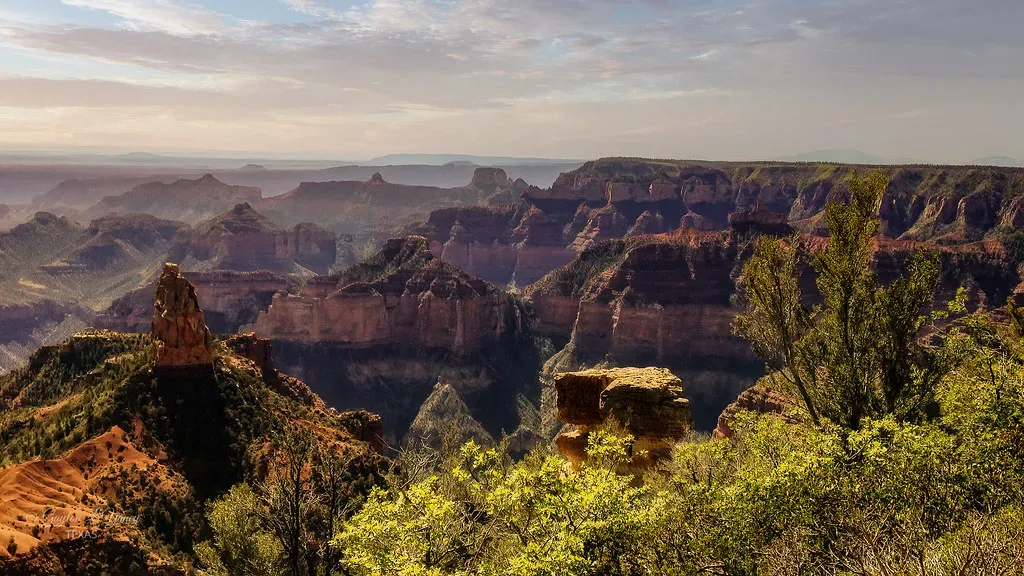 Ongoing Seismic Activity Keeps The Landscape In Motion (GLYancy, Flickr, CC BY 2.0)