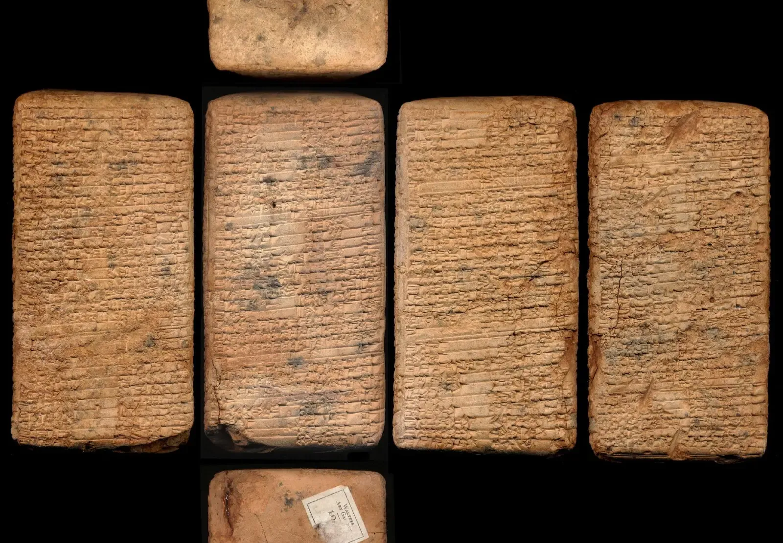 What the Texts Actually Say: Myth, Not Space Travel (Image Credits: Wikimedia)