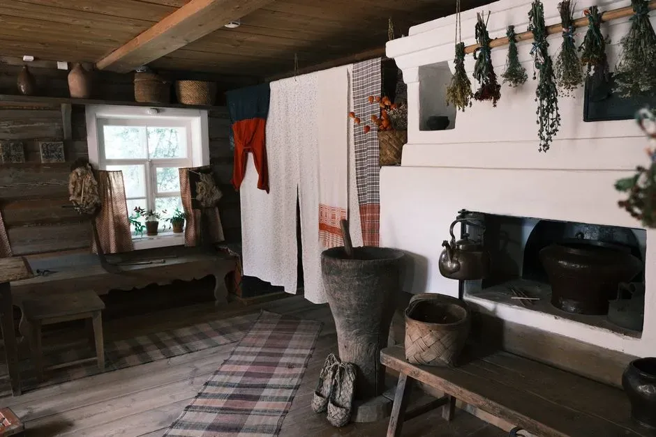 #11 - "Authentic" House Interiors Re-Staged After Being Called Out (Image Credits: Pexels)