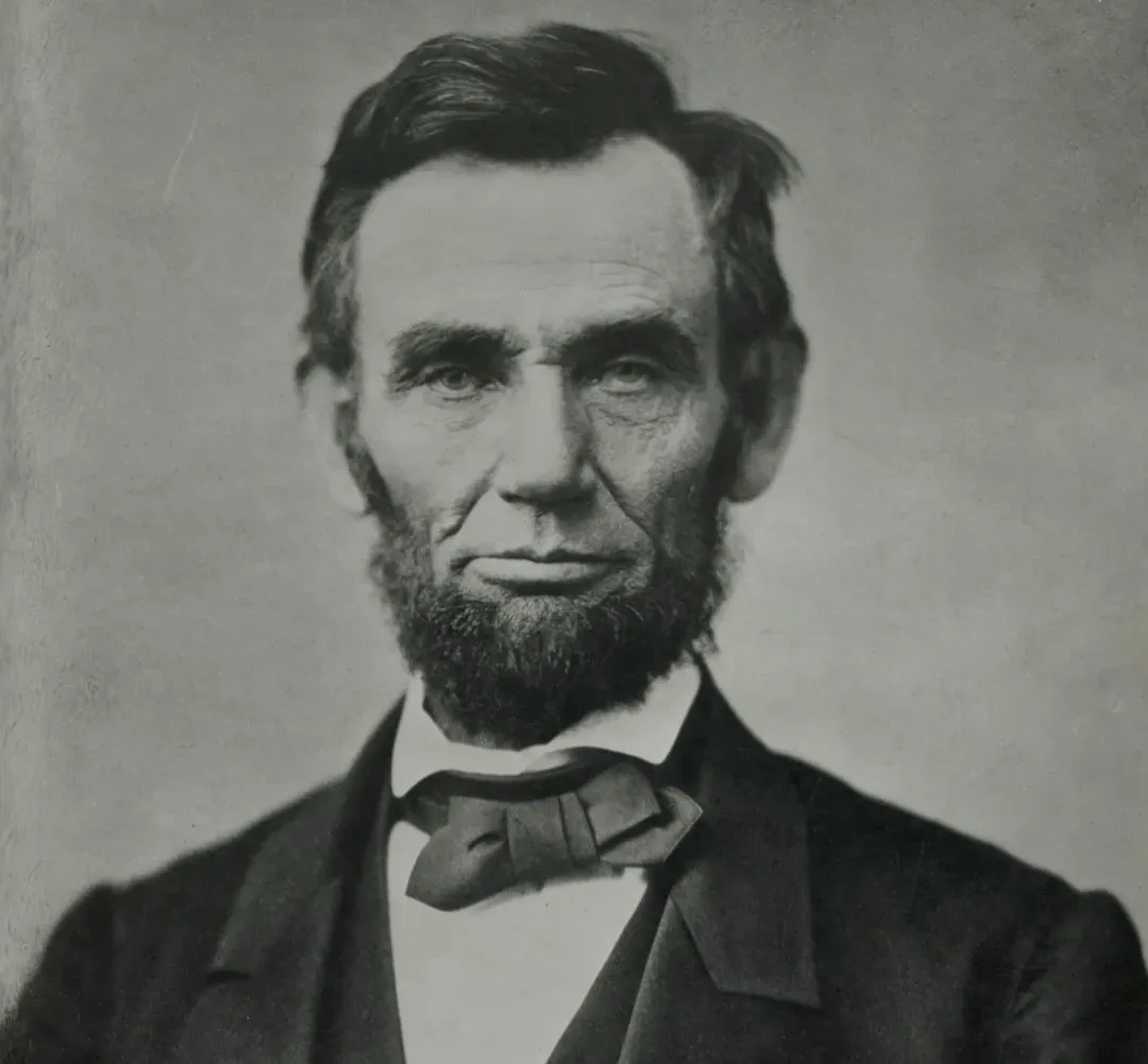 1. Abraham Lincoln and the Dream of His Own Assassination (Image Credits: Unsplash)