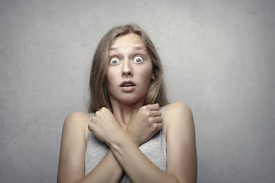 The Shock Effect: How Sudden Noise Grabs Your Entire Mind (Image Credits: Pexels)