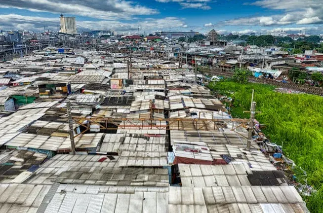 The Social Earthquake: Inequality, Overpopulation, and Power (Image Credits: Pexels)