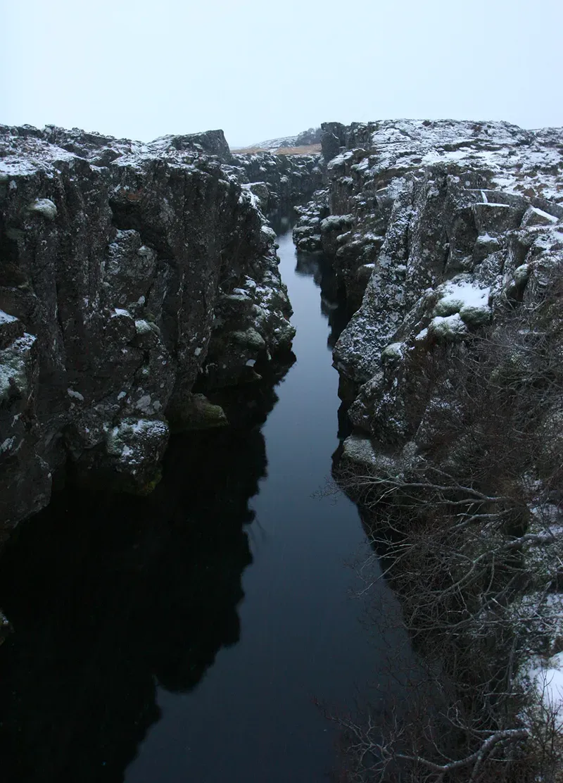Iceland’s Rift Zone: Where Continents Split in Real Time (Image Credits: Wikimedia)