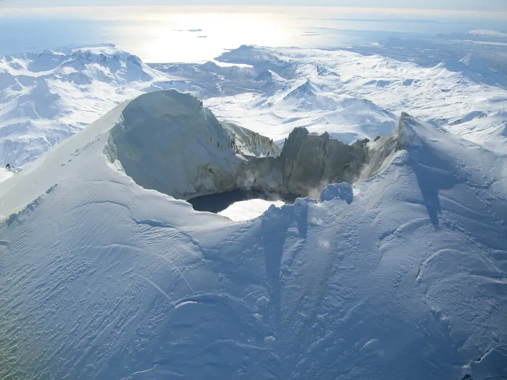Savonoski Crater: A Perfect Circle in the Wilds of Alaska (Image Credits: Flickr)