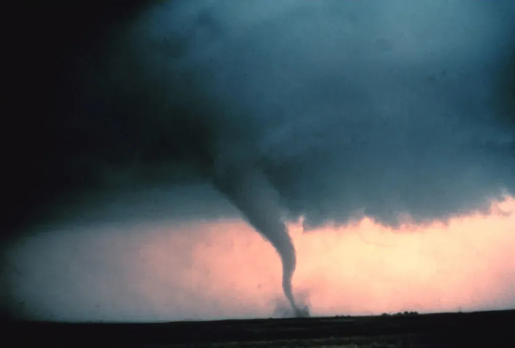 4. A deadly, days‑long April super‑storm over the Mississippi Valley (NOAA Photo Library, Flickr, CC BY 2.0)