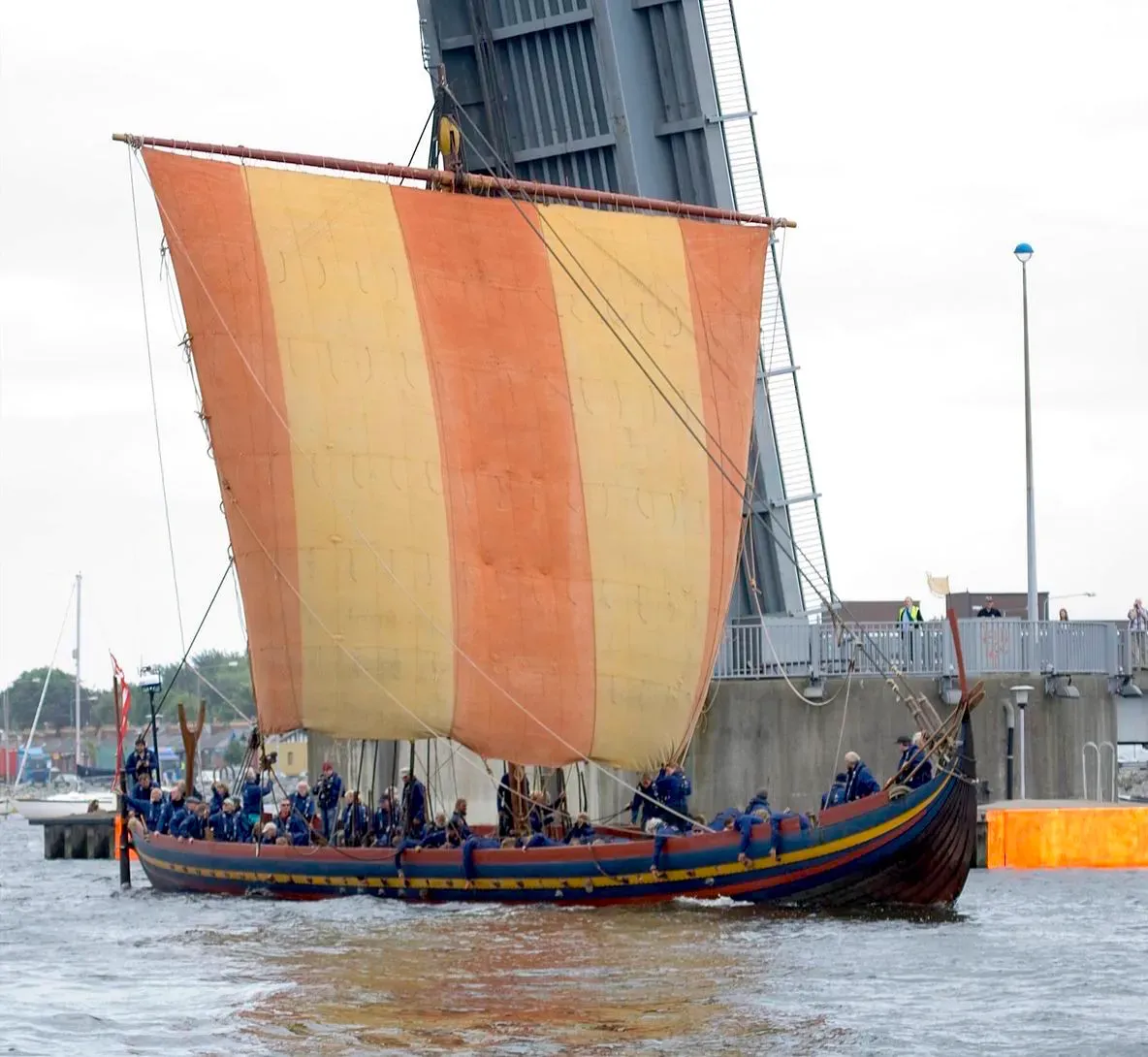 23. Viking Longships and Extreme Maritime Flexibility (originally posted to Flickr as VIKING LONGSHIP "SEA STALLION" ARRIVES IN DUBLIN, CC BY-SA 2.0)