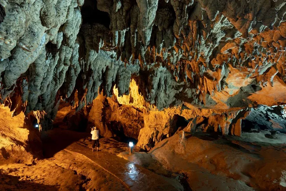 3. Sarawak Chamber, Borneo – A Cave the Size of a Town Square… Times a Hundred (Image Credits: Pexels)