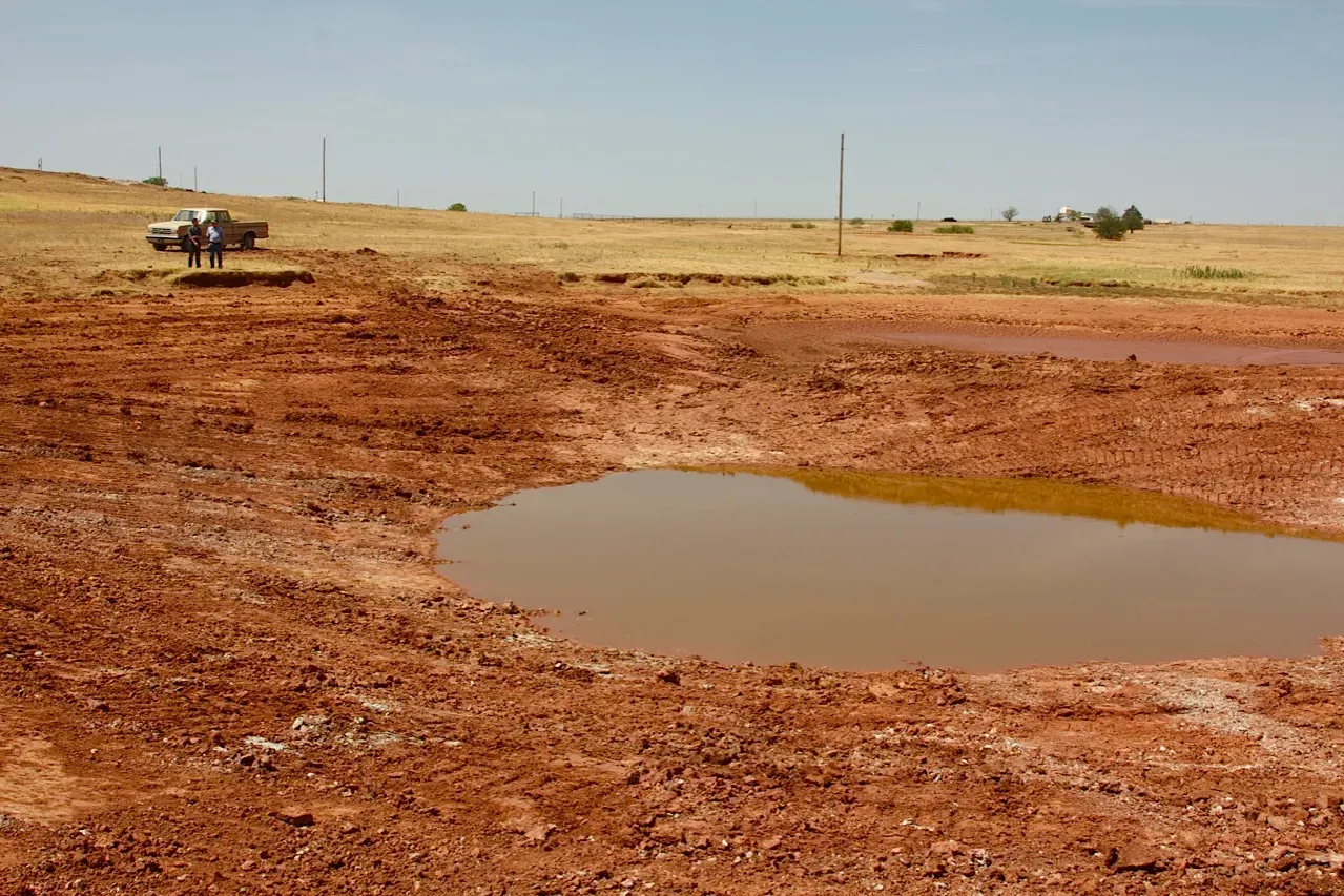 The Fragility of Human Systems in the Face of Environmental Crisis (Image Credits: Wikimedia)