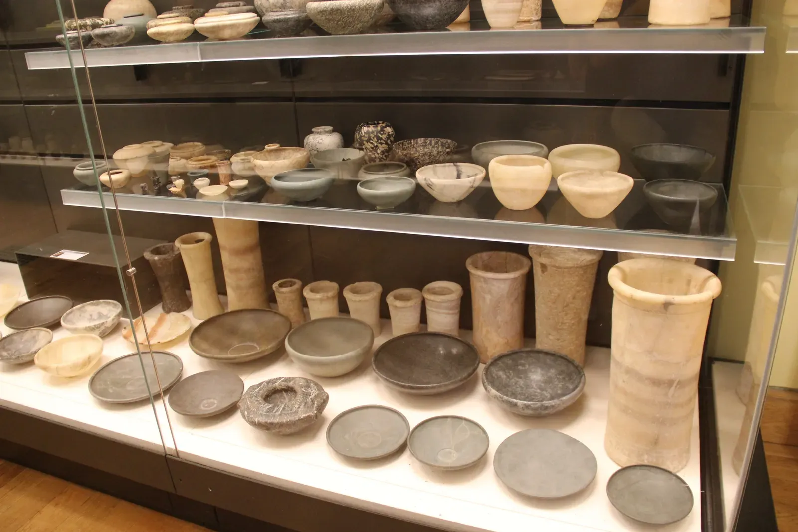 4. Egyptian Precision Stone Vessels (Ancient Egypt Thinite Period Stone Vessels, CC0)