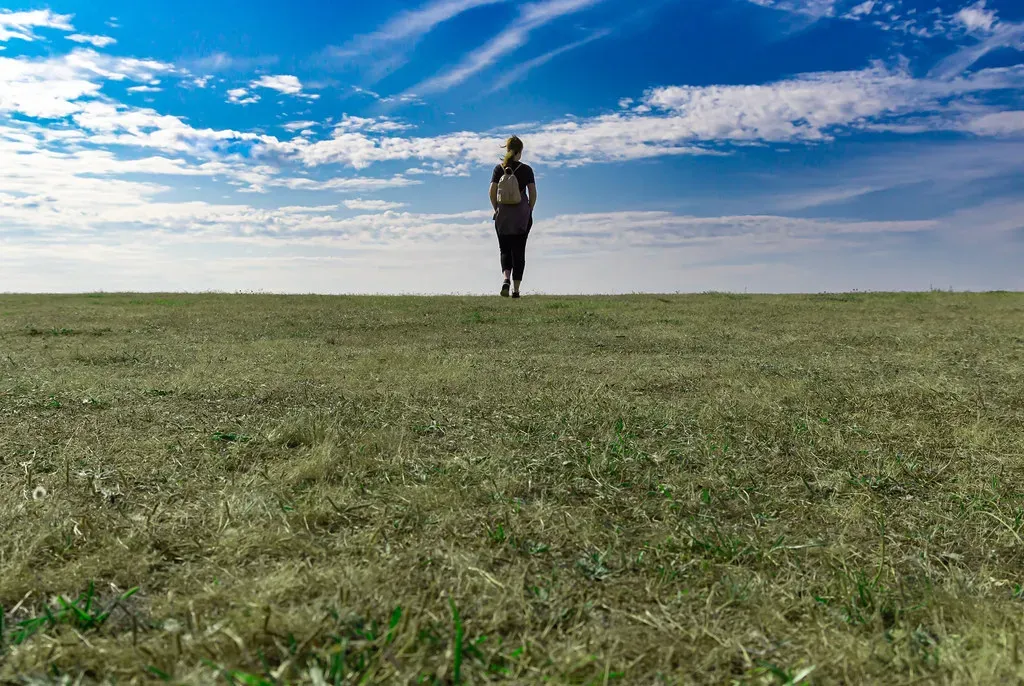 Conclusion: Lightness as a Quiet Rebellion Against Constant Urgency (5kul1k, Flickr, CC BY 2.0)
