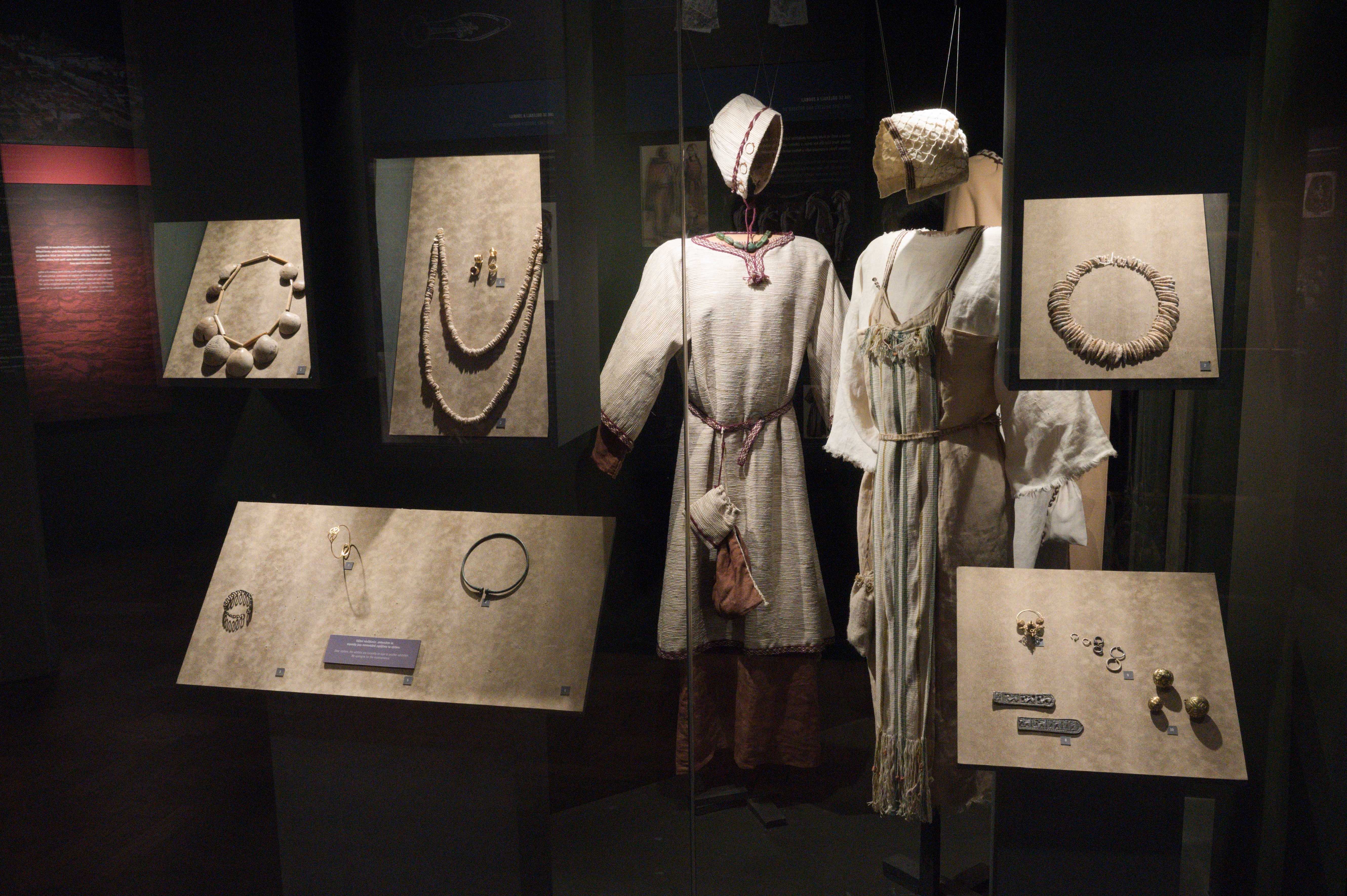 Revolutionary Craftsmanship and Innovation (Image Credits: Wikimedia)