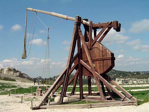 Siege Engines: When Geometry Became a Weapon (Image Credits: Wikimedia)