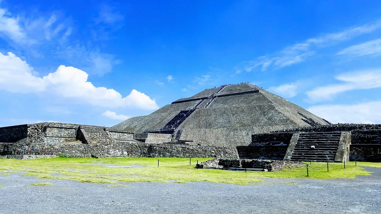 #5 - Teotihuacan's Pyramids and the Slopes Hidden Inside Them, Mexico (Image Credits: Pixabay)