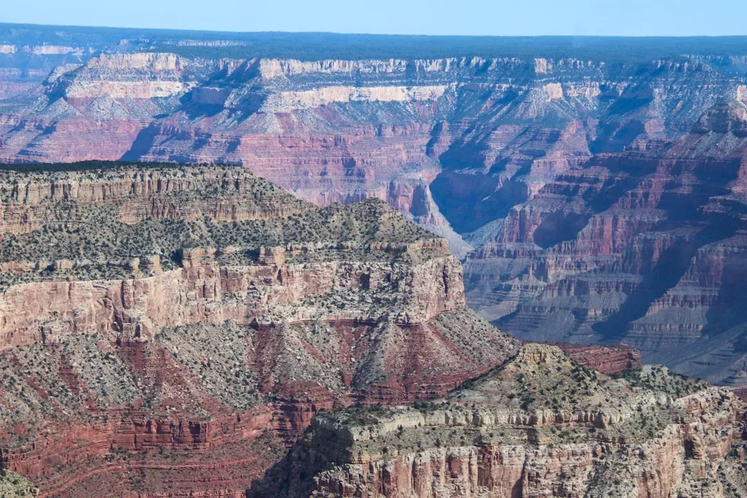 The Ancient Rocks Beneath the Rim: A Deep-Time Foundation (Image Credits: Unsplash)