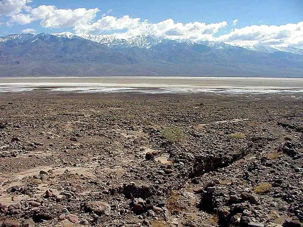 Death Valley: Earth's Furnace That Still Hosts Life (Image Credits: Wikimedia)