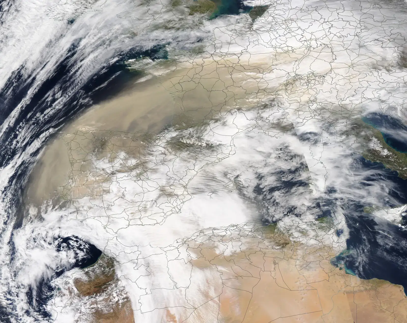 7. The Sun’s Outbursts Are More Tied to Our Health Systems Than We Realized (Image Credits: Wikimedia)