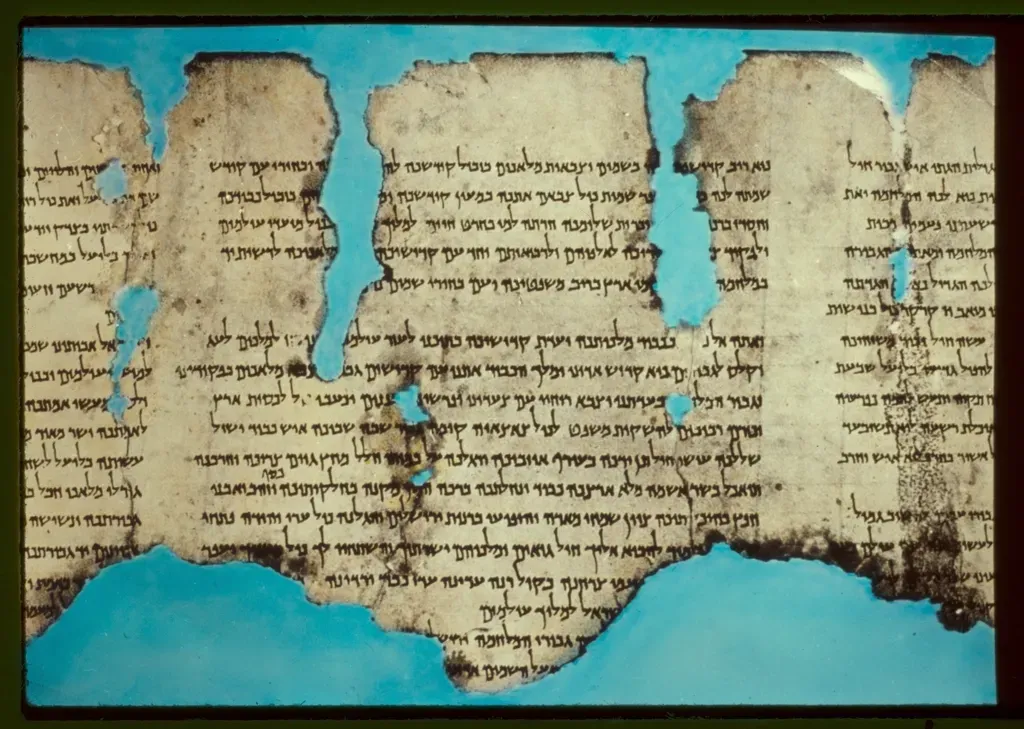#3 The Dead Sea Scrolls That Challenged Sacred Text Timelines (Image Credits: Rawpixel)