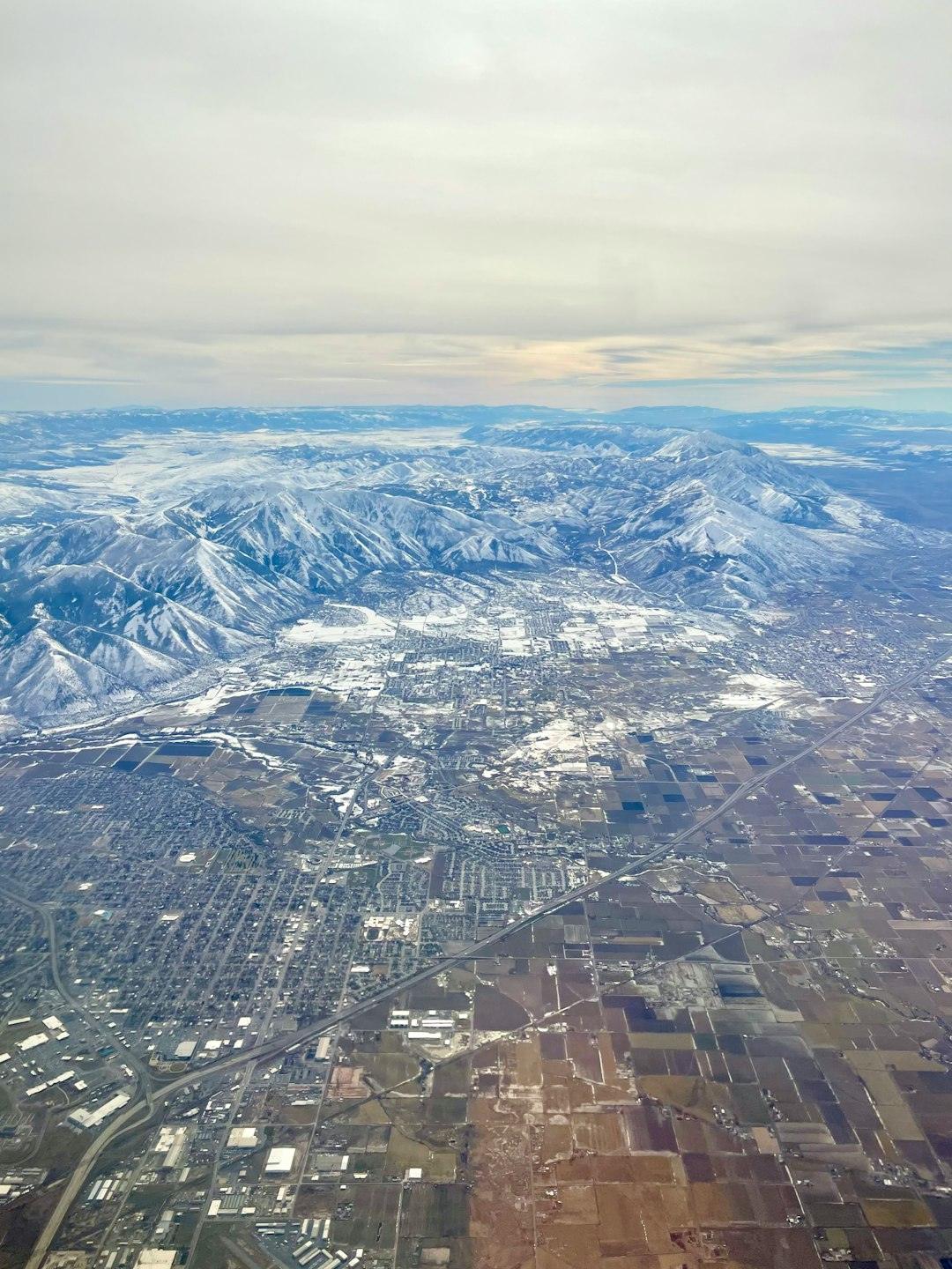 Salt Lake City, Utah: A growing city on a waking fault (Image Credits: Unsplash)