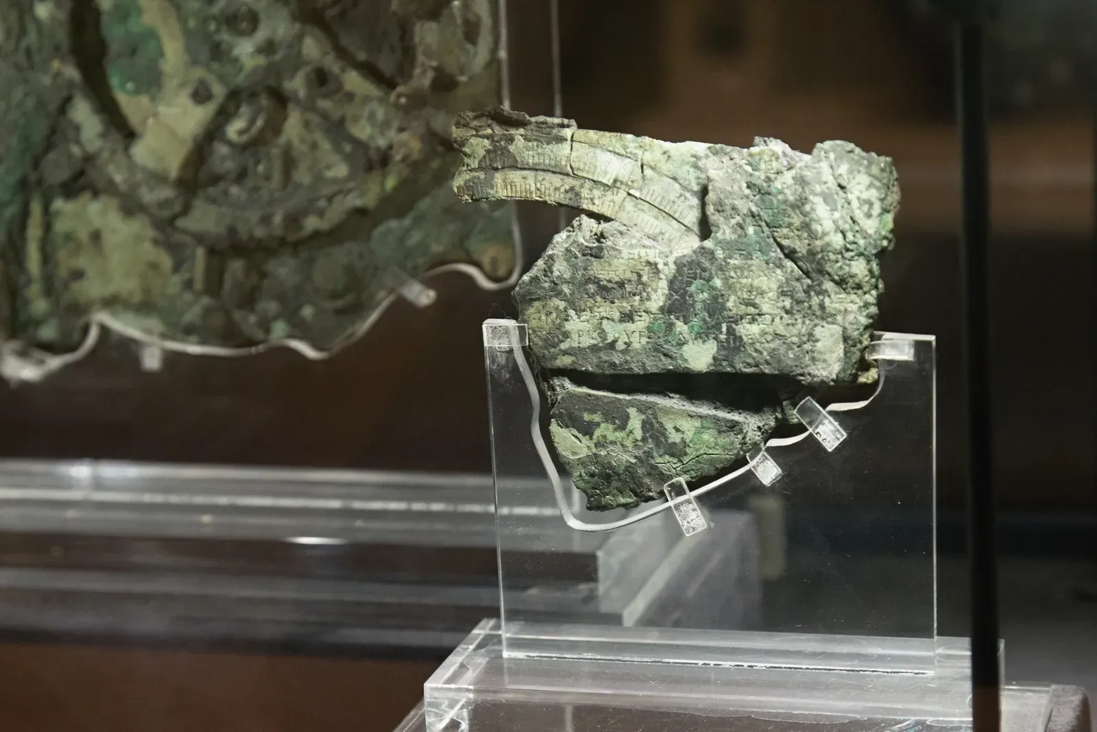 #15 - The Antikythera Mechanism's "Alien Tech" Narrative (By Zde, CC BY-SA 4.0)