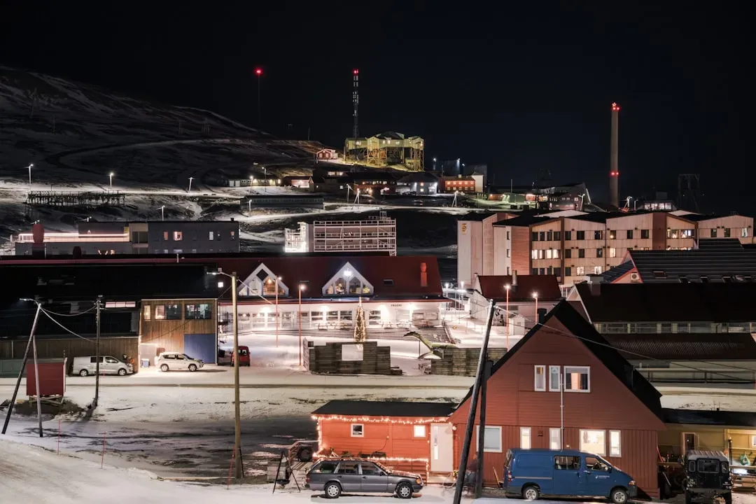 #1 Longyearbyen and the Seasonal Life of Svalbard (Image Credits: Unsplash)