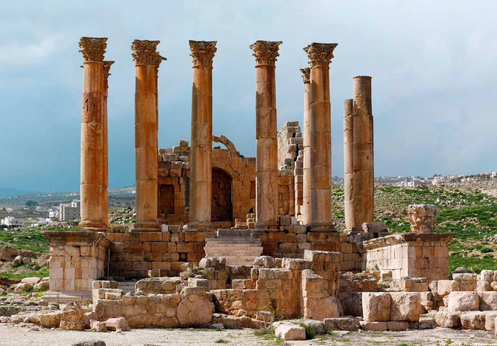 The Temple of Artemis at Ephesus: A Cathedral of Marble and Light (Image Credits: Wikimedia)