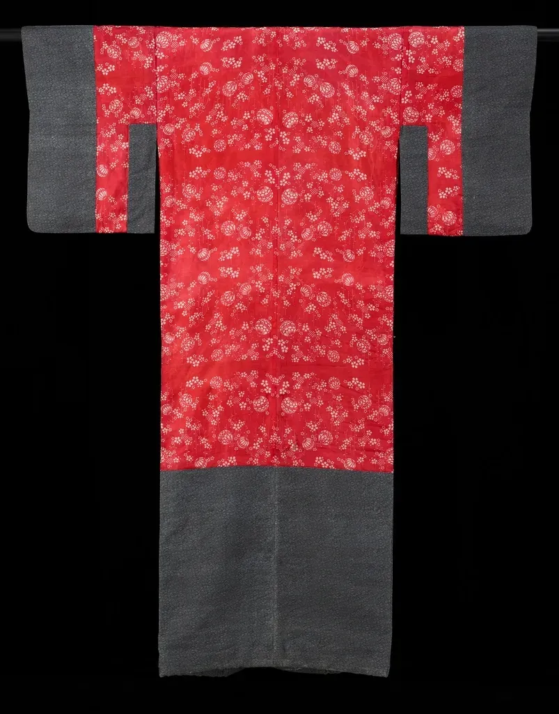 #4 - Silk Road Reds and Purples That Refuse To Fade (Image Credits: Rawpixel)